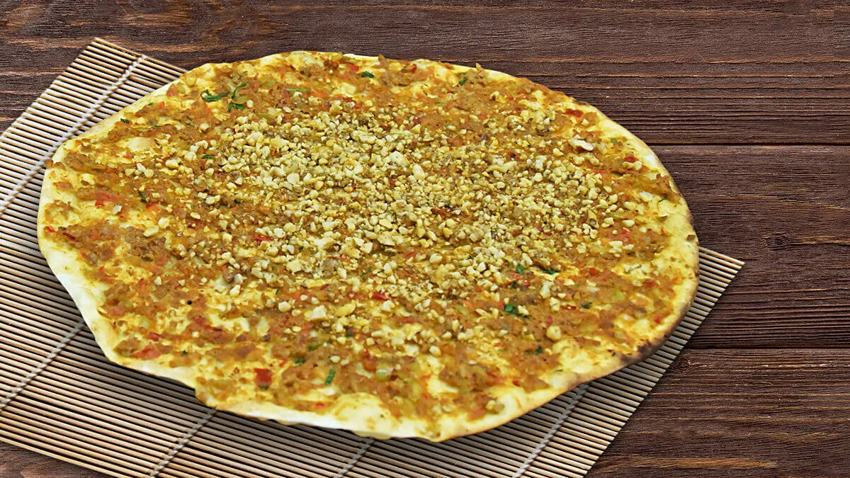 Cevizli Lahmacun